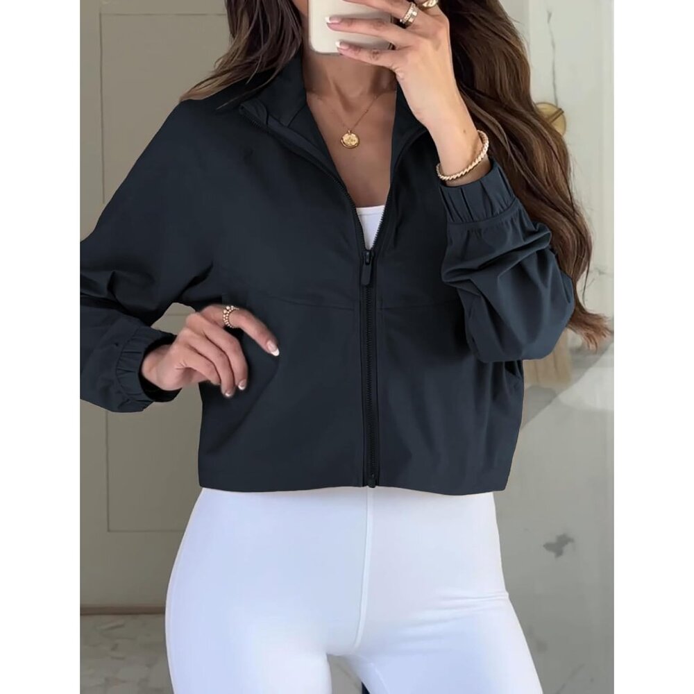 Women’s Athletic Cropped Jacket Polyester Spandex… - image 2